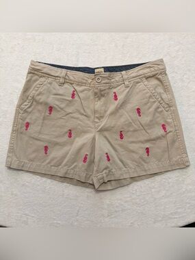 G.H. Bass & Co. Khaki Women's Shorts with Pink Embroidered Seahorses Size 14